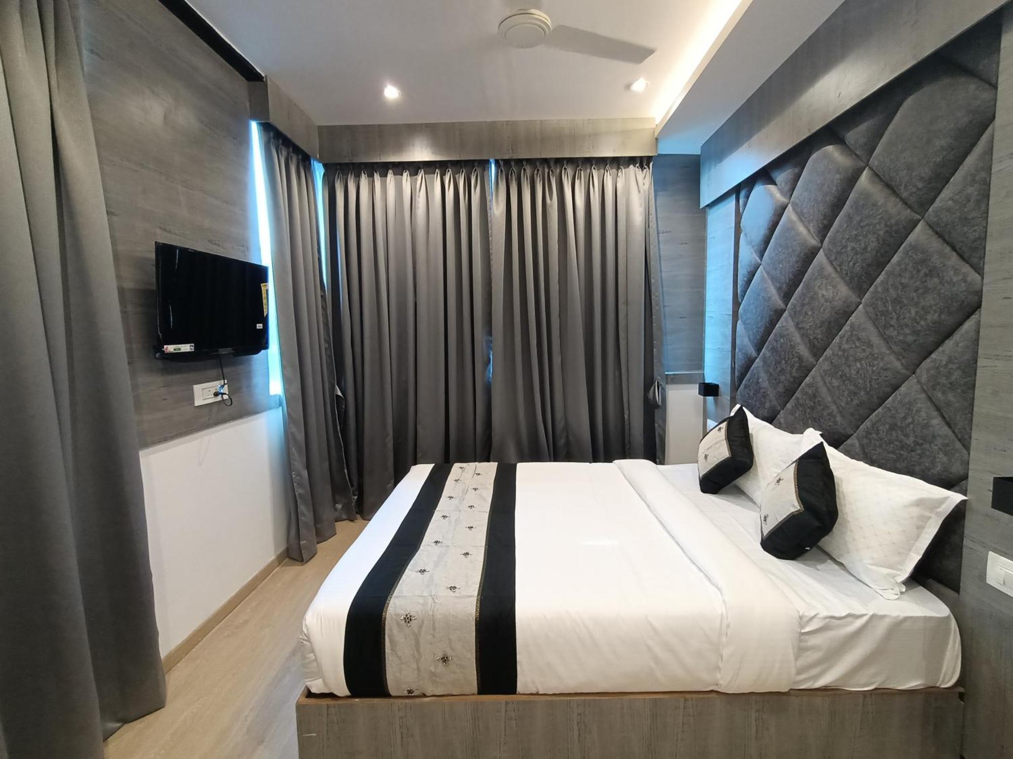 Hotel Beverly Palace Santacruz - Near Bkc - Mumbai Airport T1 エクステリア 写真