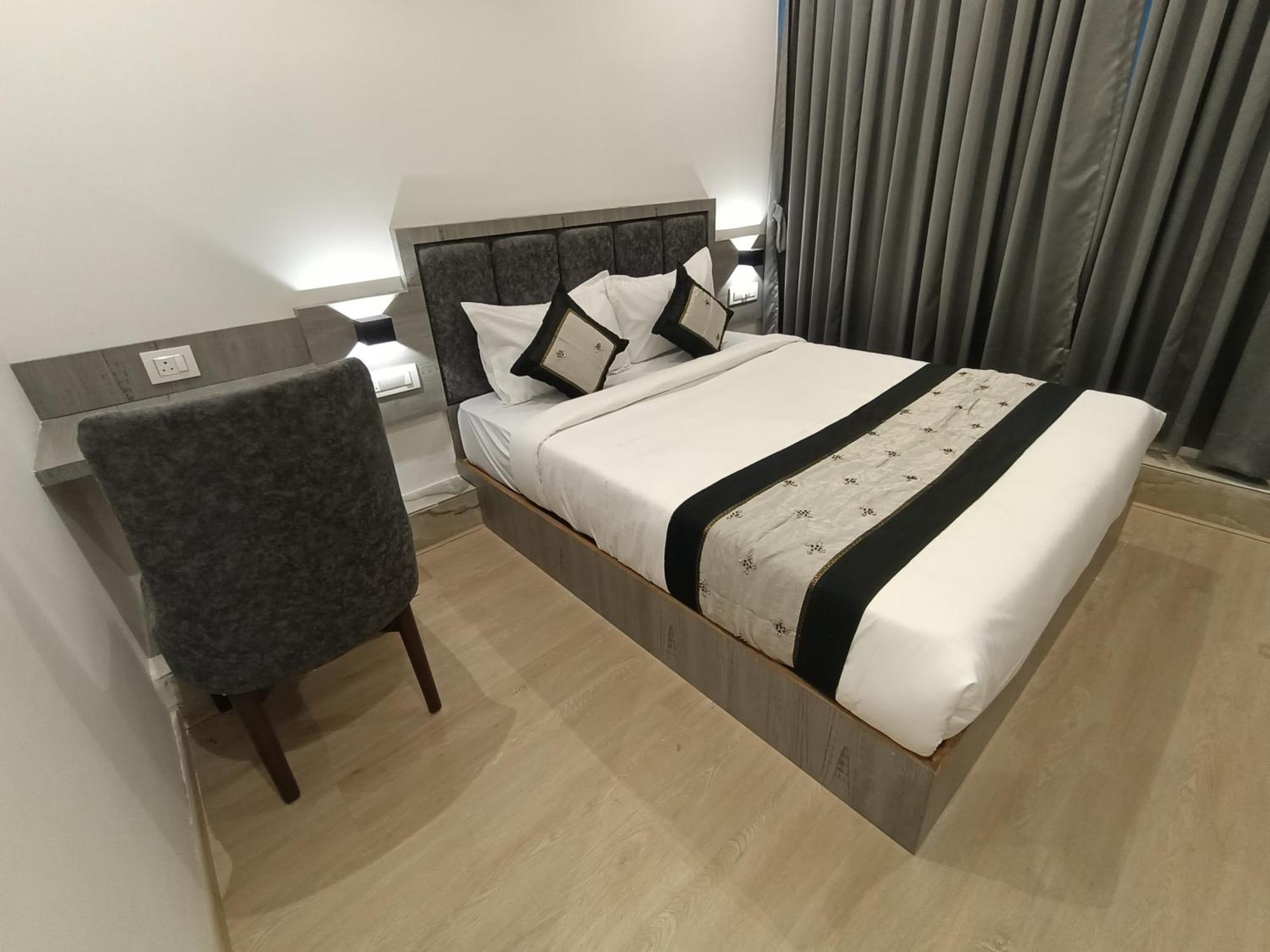Hotel Beverly Palace Santacruz - Near Bkc - Mumbai Airport T1 エクステリア 写真