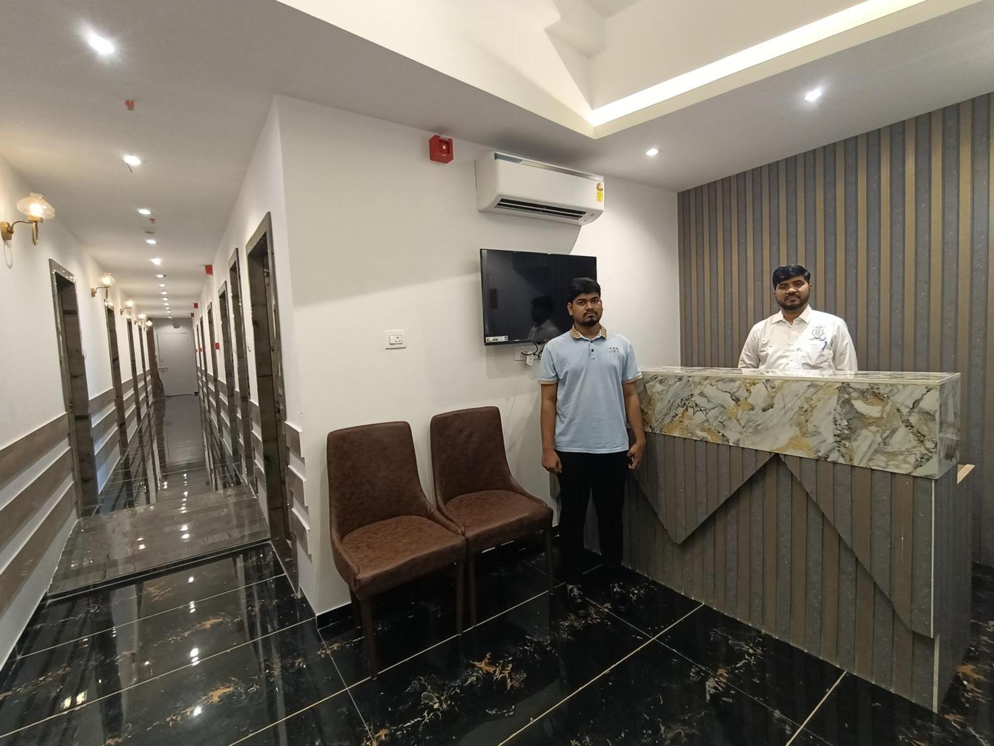 Hotel Beverly Palace Santacruz - Near Bkc - Mumbai Airport T1 エクステリア 写真