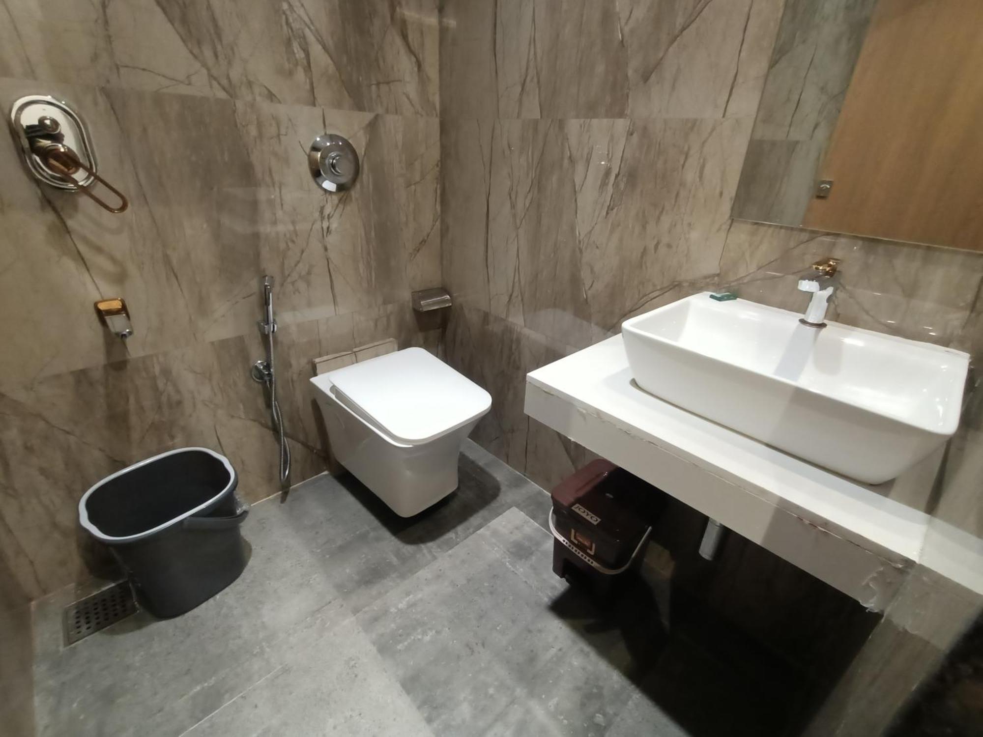 Hotel Beverly Palace Santacruz - Near Bkc - Mumbai Airport T1 エクステリア 写真